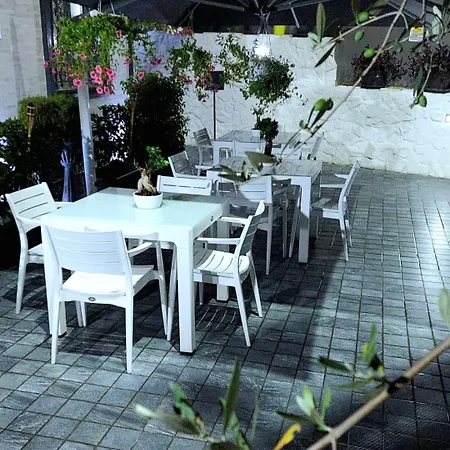 Daire Il Borghetto House Grey Napoli